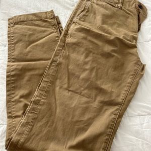 Men’s American Eagle Khaki Pants Uniform Chinos 28x34 Athletic Flex Fit